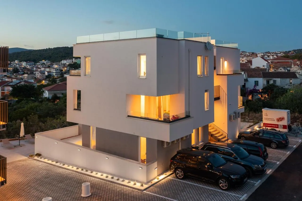 Luxury Apartment Dreams In Okrug With Swimming Pool, Sea View, Wifi, Parking Trogir