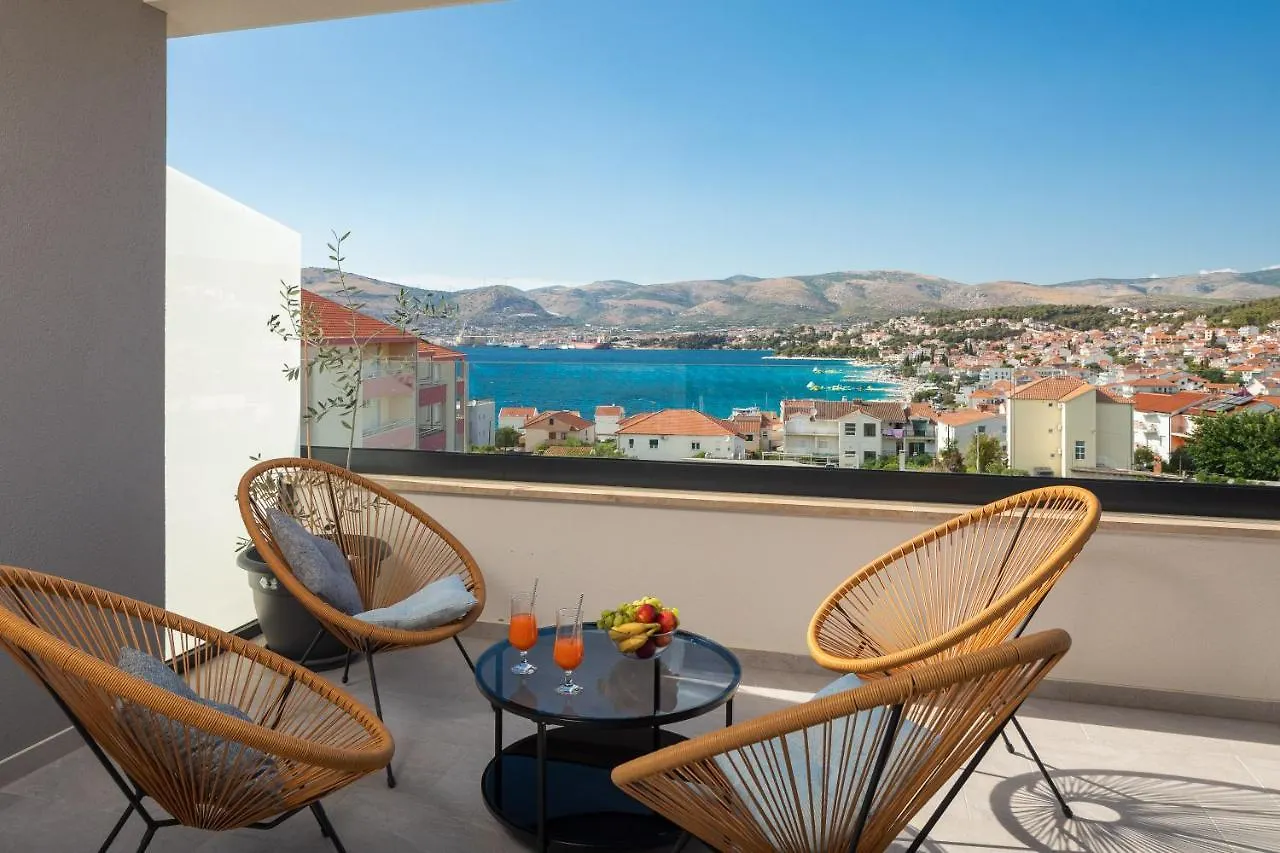 Luxury Apartment Dreams In Okrug With Swimming Pool, Sea View, Wifi, Parking Trogir