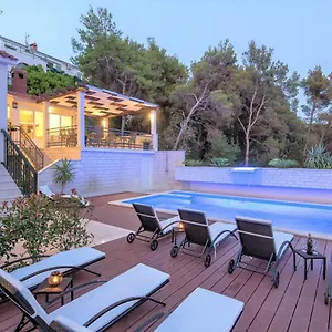 Apartment Fani - In, Trogir
