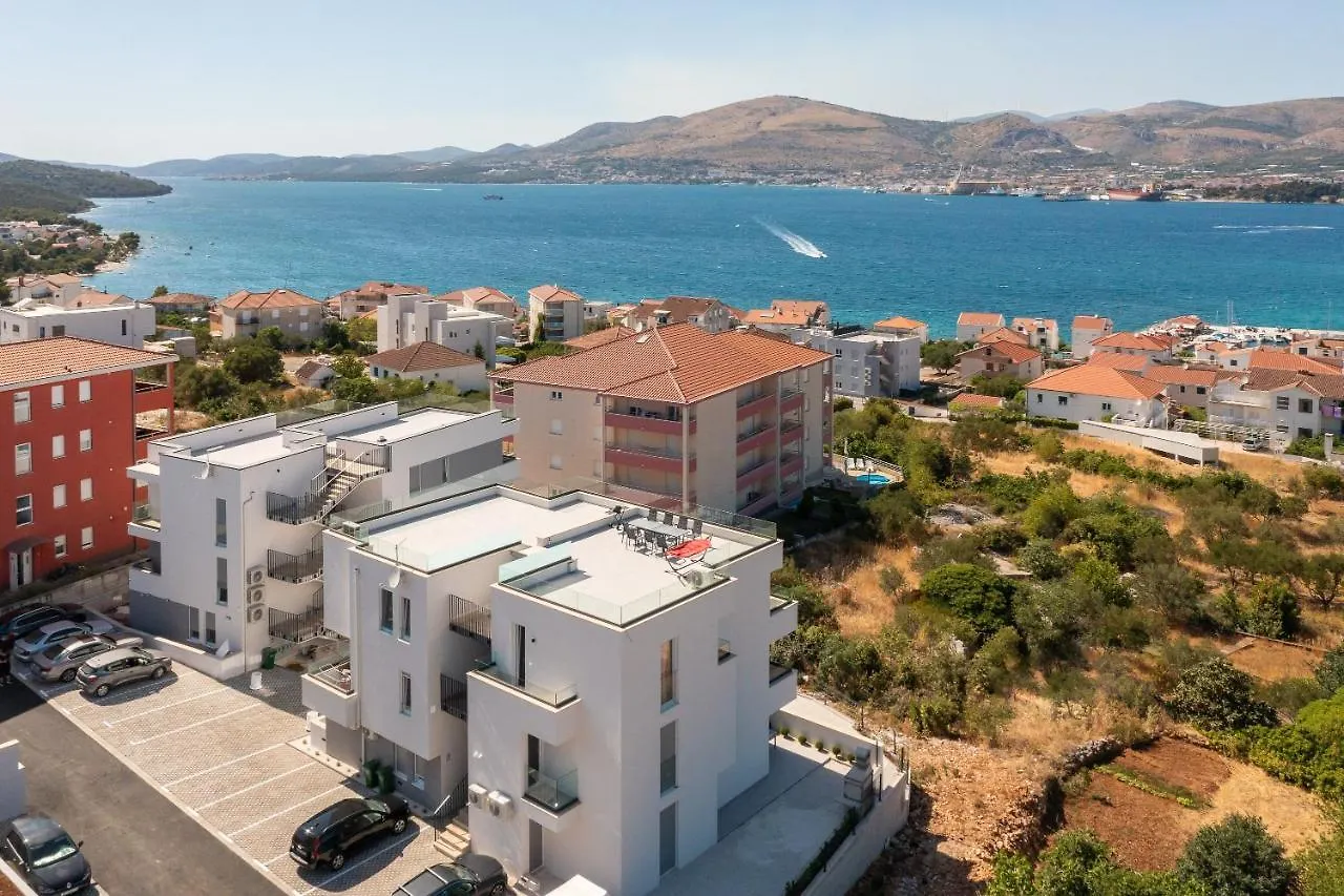 Luxury Apartment Dreams In Okrug With Swimming Pool, Sea View, Wifi, Parking Trogir