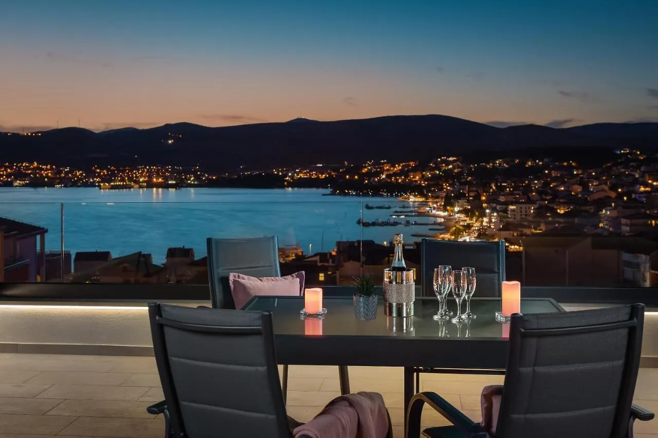 Luxury Apartment Dreams In Okrug With Swimming Pool, Sea View, Wifi, Parking Trogir