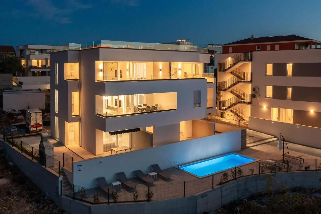 Luxury Apartment Dreams In Okrug With Swimming Pool, Sea View, Wifi, Parking Trogir 0*,  Croatia