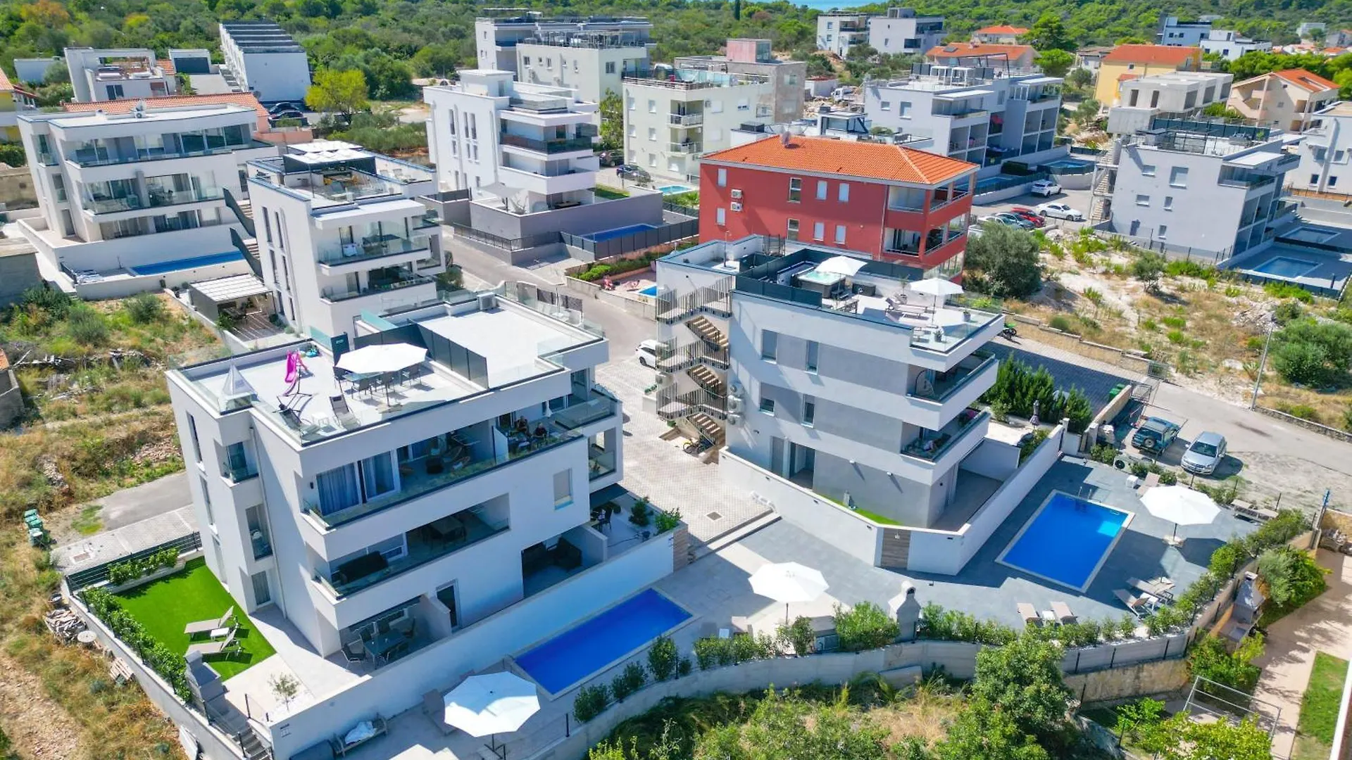 Luxury Apartment Dreams In Okrug With Swimming Pool, Sea View, Wifi, Parking Trogir